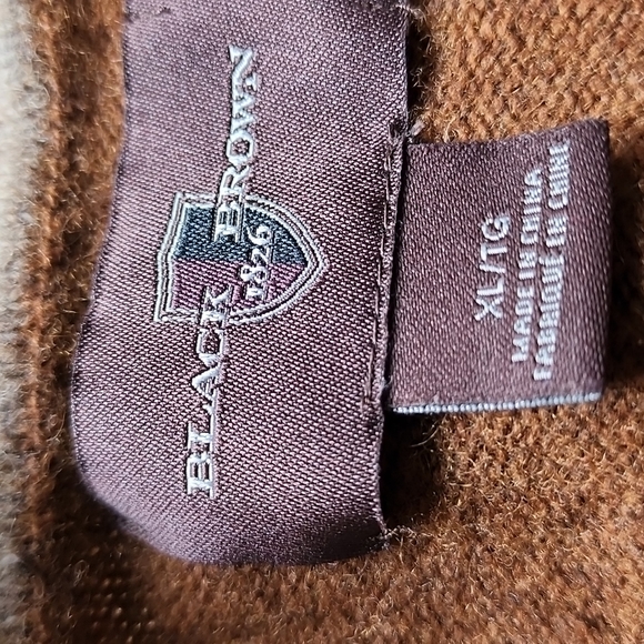 Black and Brown Like New Wool Sweater. - Picture 2 of 13